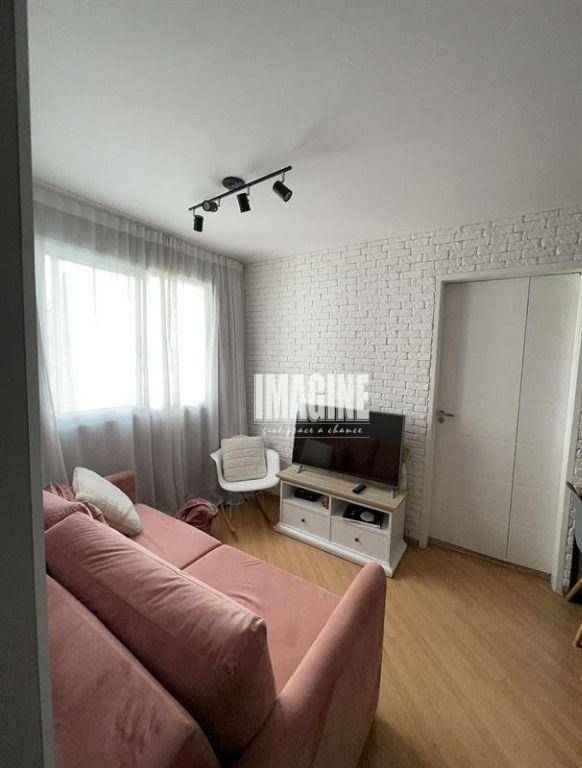 Apartamento à venda com 2 quartos, 45m² - Foto 2