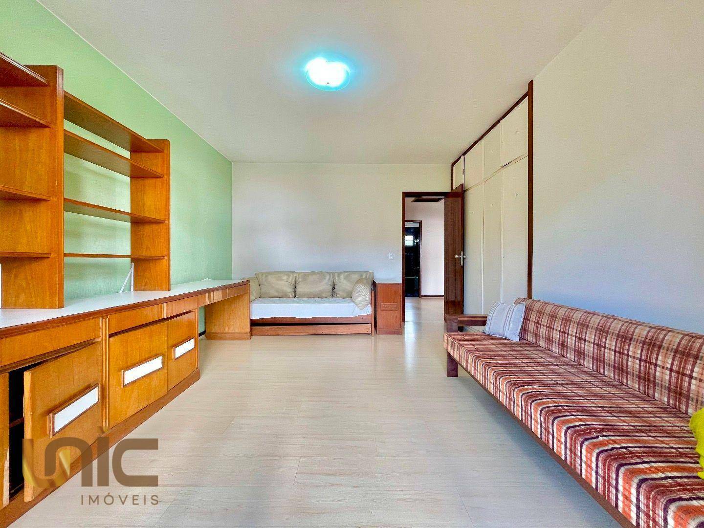 Casa de Condomínio à venda com 4 quartos, 220m² - Foto 29