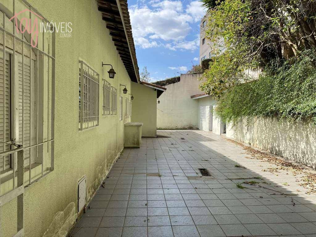 Casa à venda com 4 quartos, 460m² - Foto 29