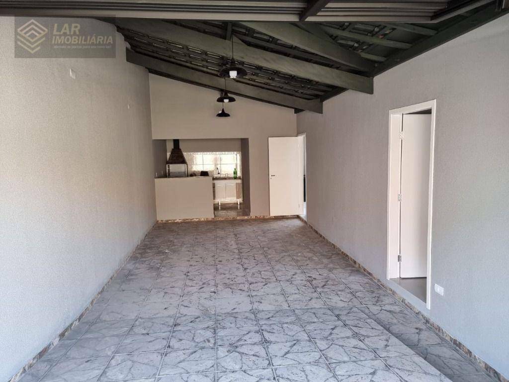 Casa à venda com 4 quartos, 300m² - Foto 12