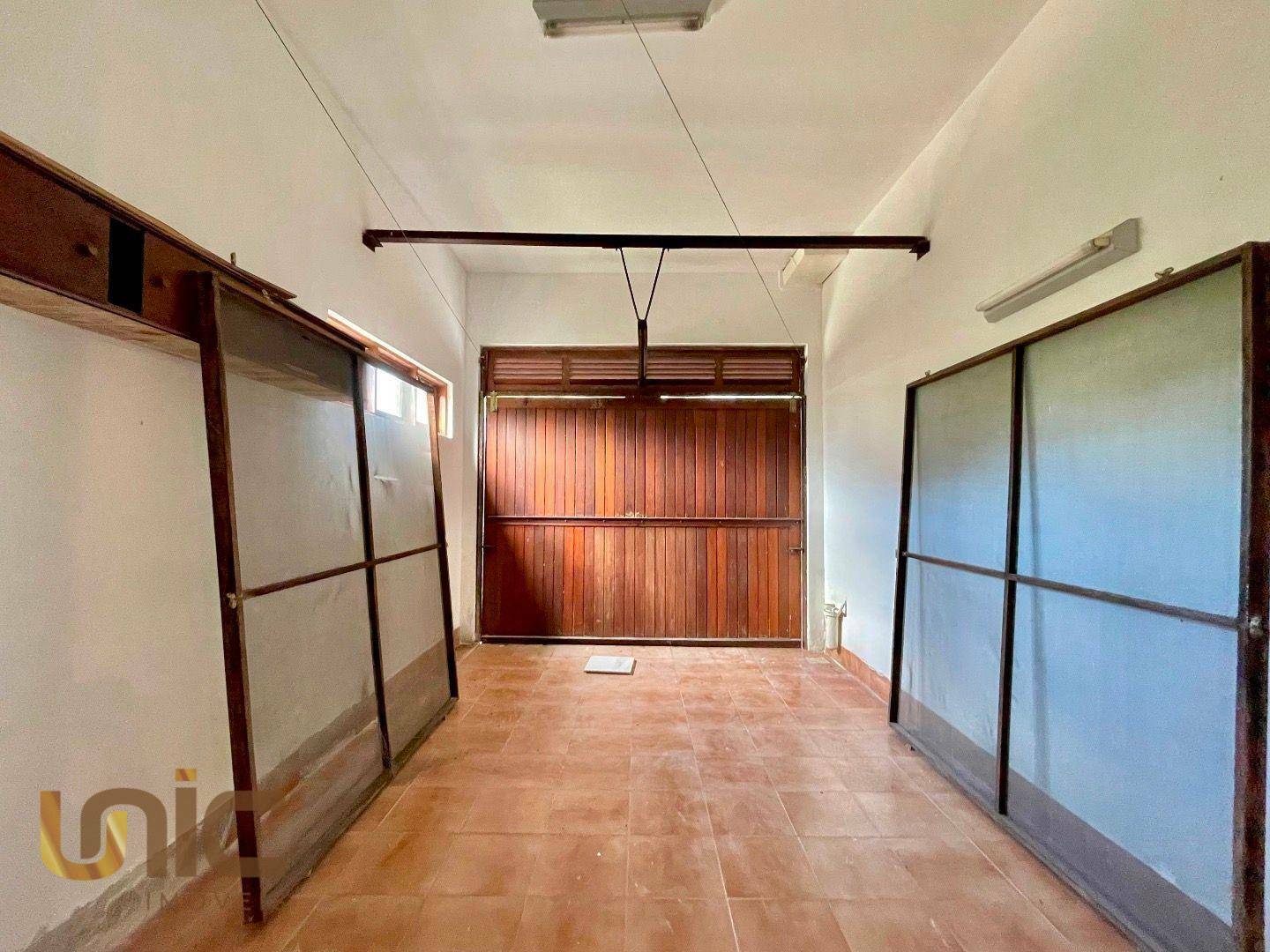 Casa de Condomínio à venda com 5 quartos, 212m² - Foto 15