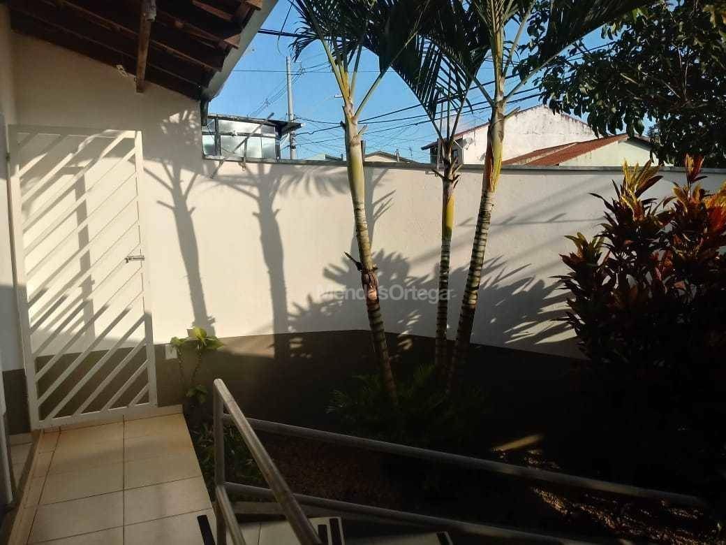 Casa à venda com 3 quartos, 178m² - Foto 5