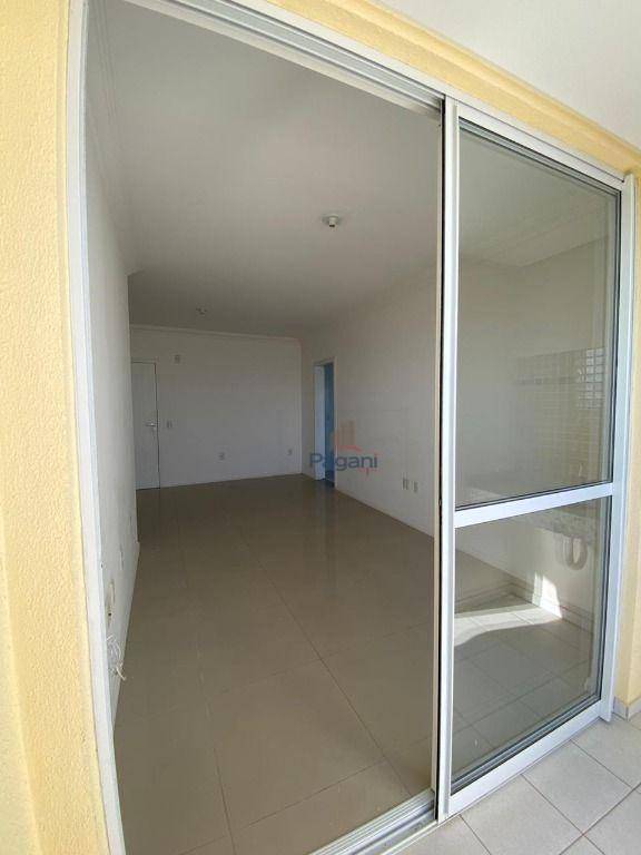 Apartamento à venda com 2 quartos, 83m² - Foto 30