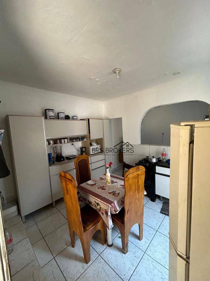 Sobrado à venda com 5 quartos, 200m² - Foto 10