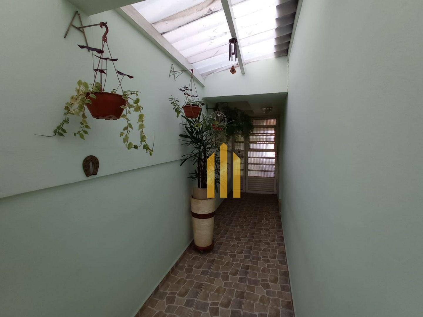 Sobrado à venda com 6 quartos, 219m² - Foto 6