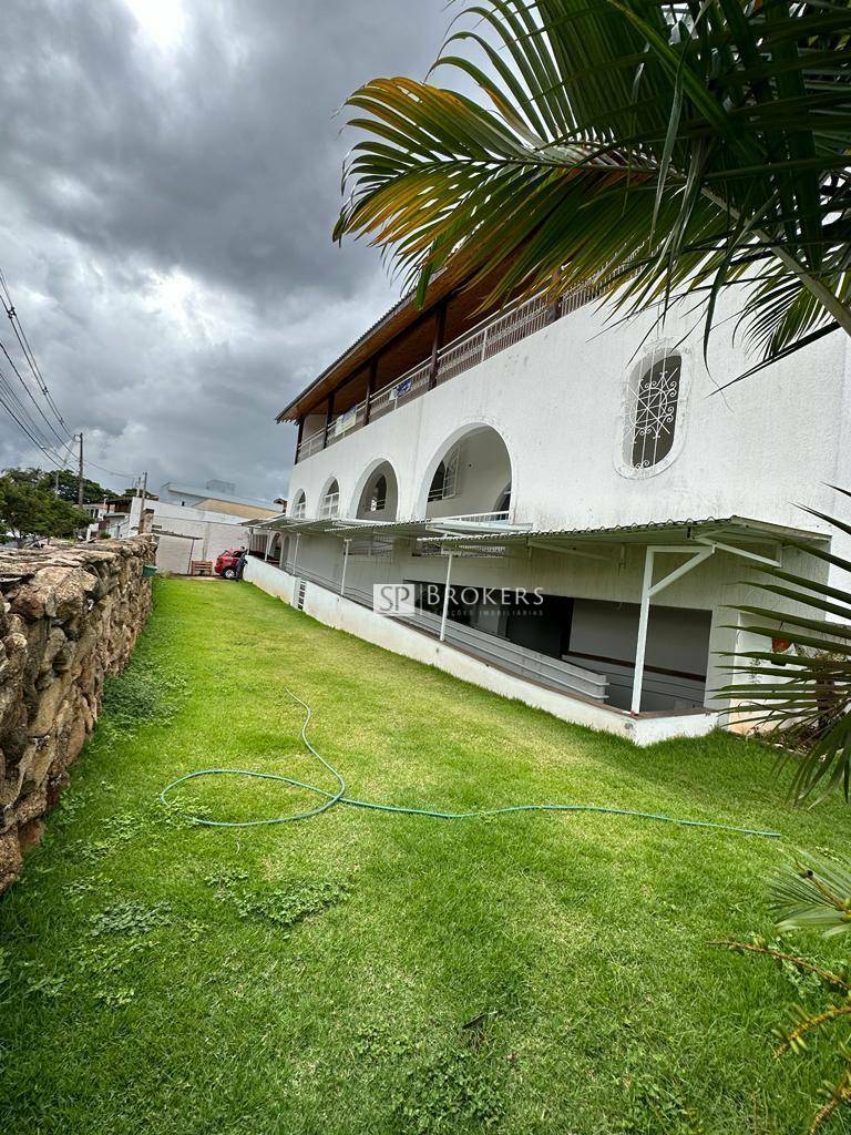 Casa à venda e aluguel com 15 quartos, 1000m² - Foto 2