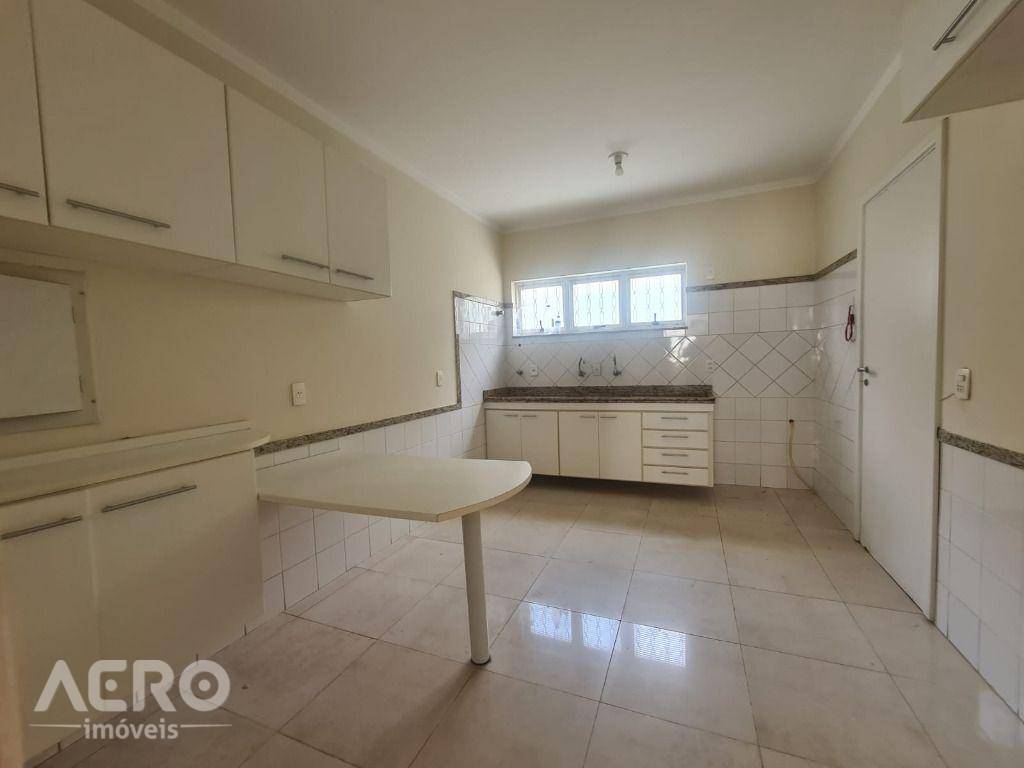 Casa de Condomínio à venda com 4 quartos, 224m² - Foto 20