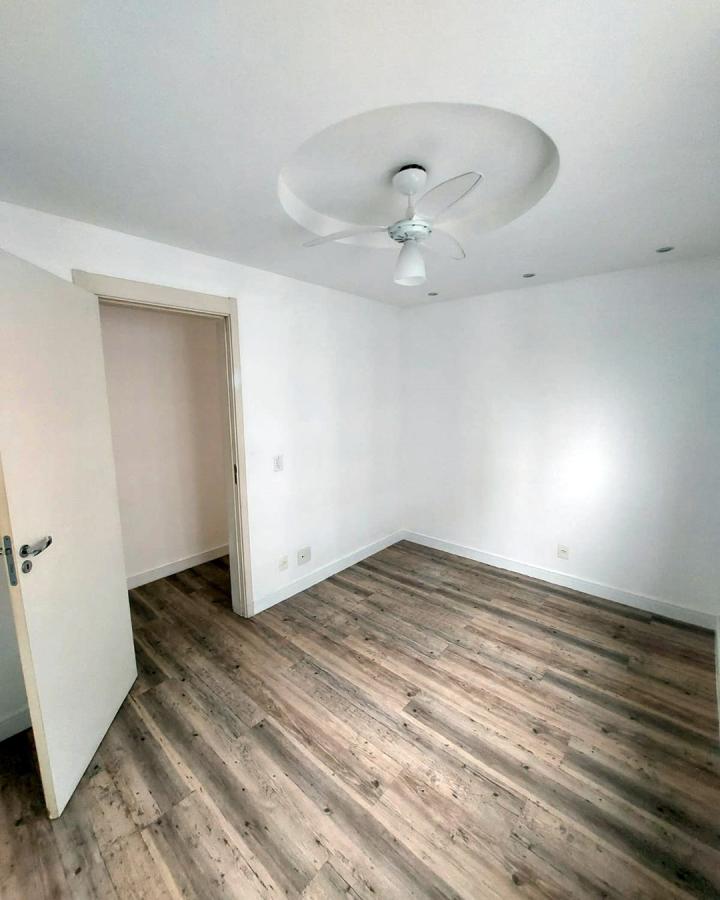 Apartamento à venda com 2 quartos, 62m² - Foto 7