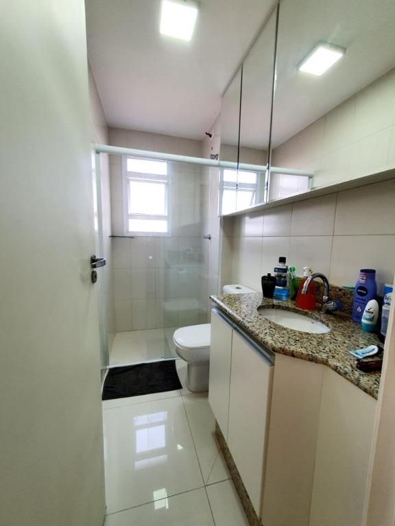 Apartamento à venda com 2 quartos, 64m² - Foto 6