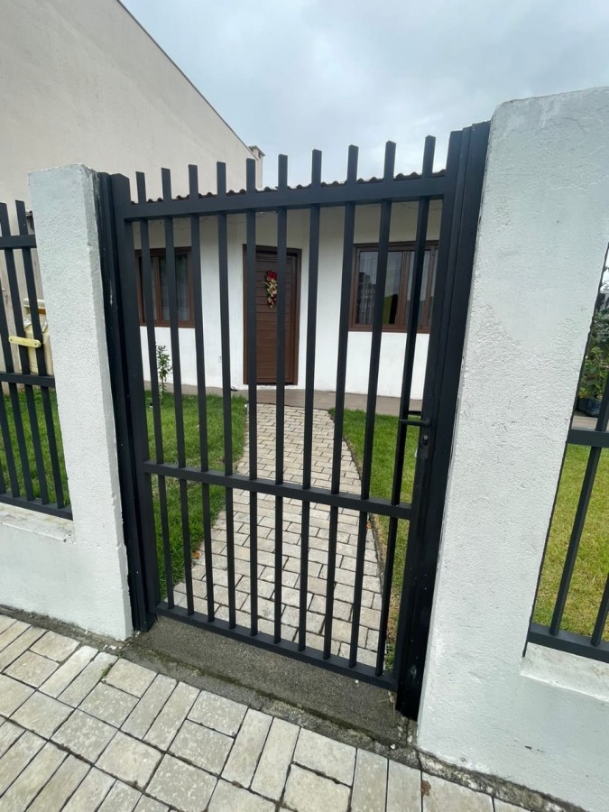 Casa à venda com 2 quartos, 202m² - Foto 2