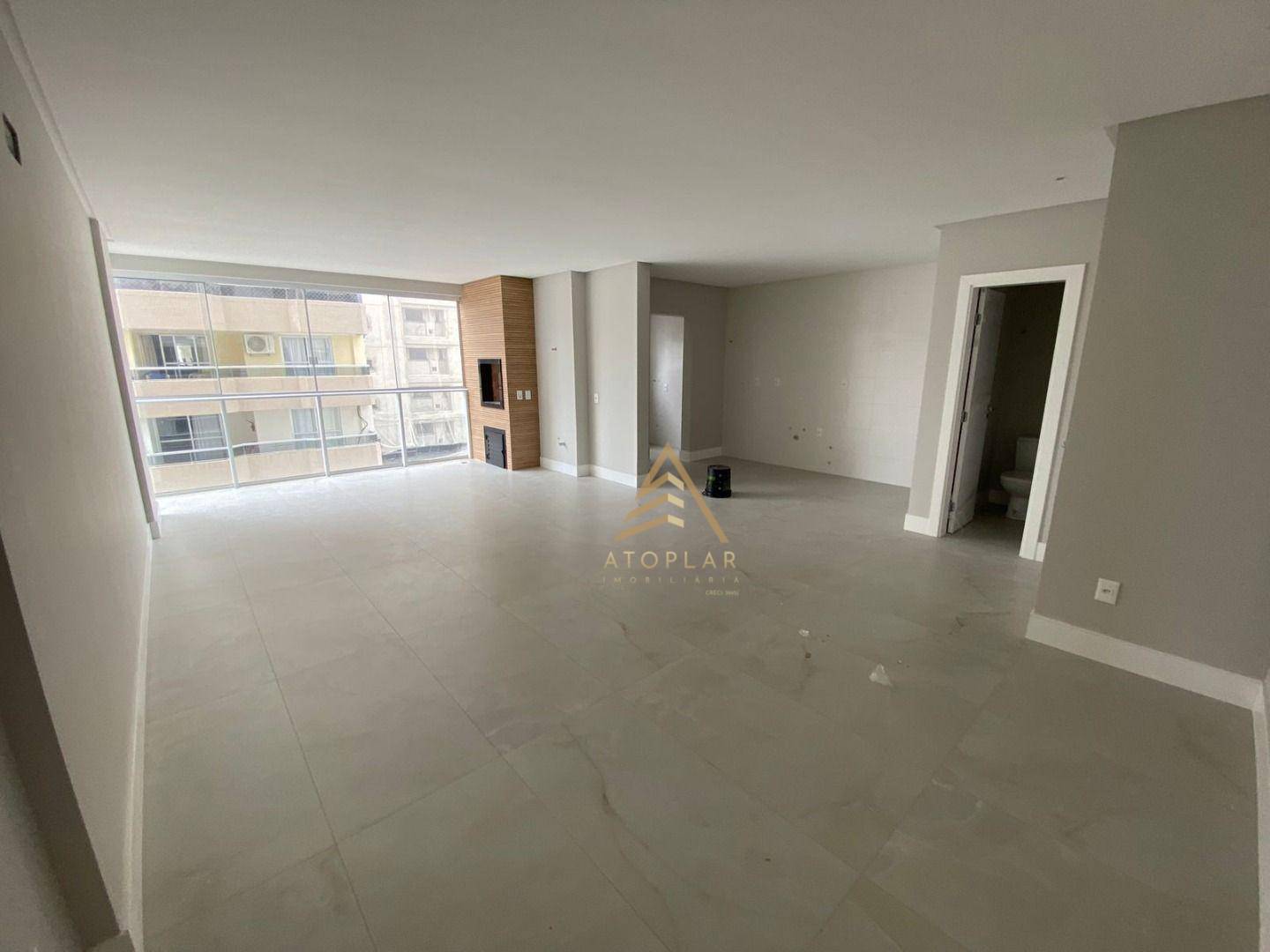 Apartamento à venda com 3 quartos, 130m² - Foto 6