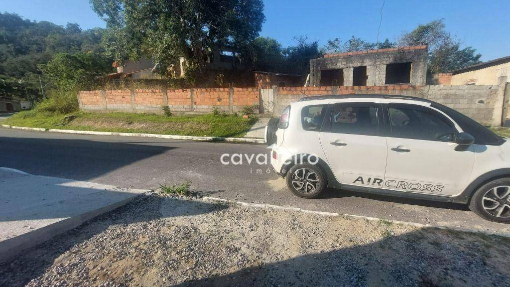 Casa à venda com 2 quartos, 79m² - Foto 3