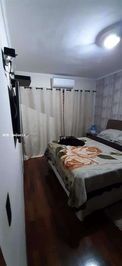 Apartamento à venda com 2 quartos, 64m² - Foto 5