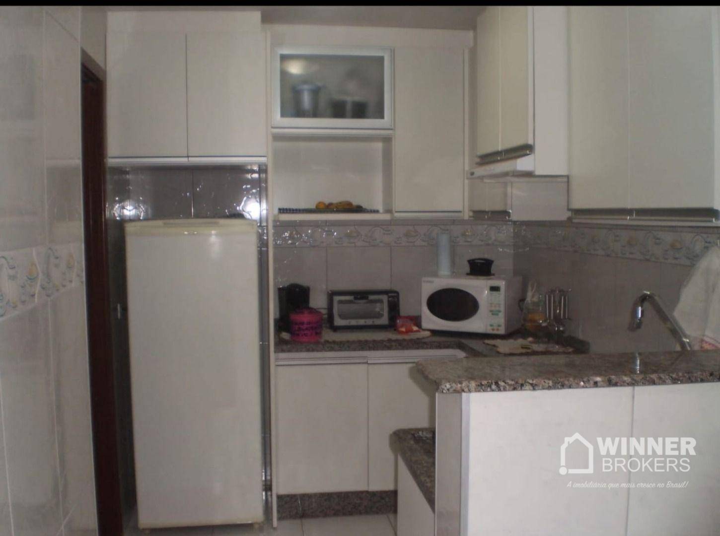 Apartamento à venda com 2 quartos, 62m² - Foto 11