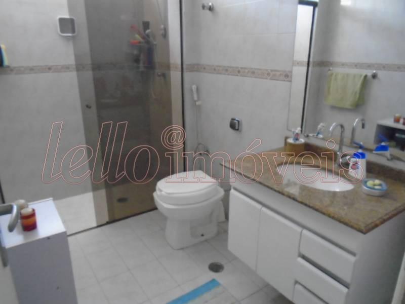 Apartamento para alugar com 2 quartos, 80m² - Foto 26