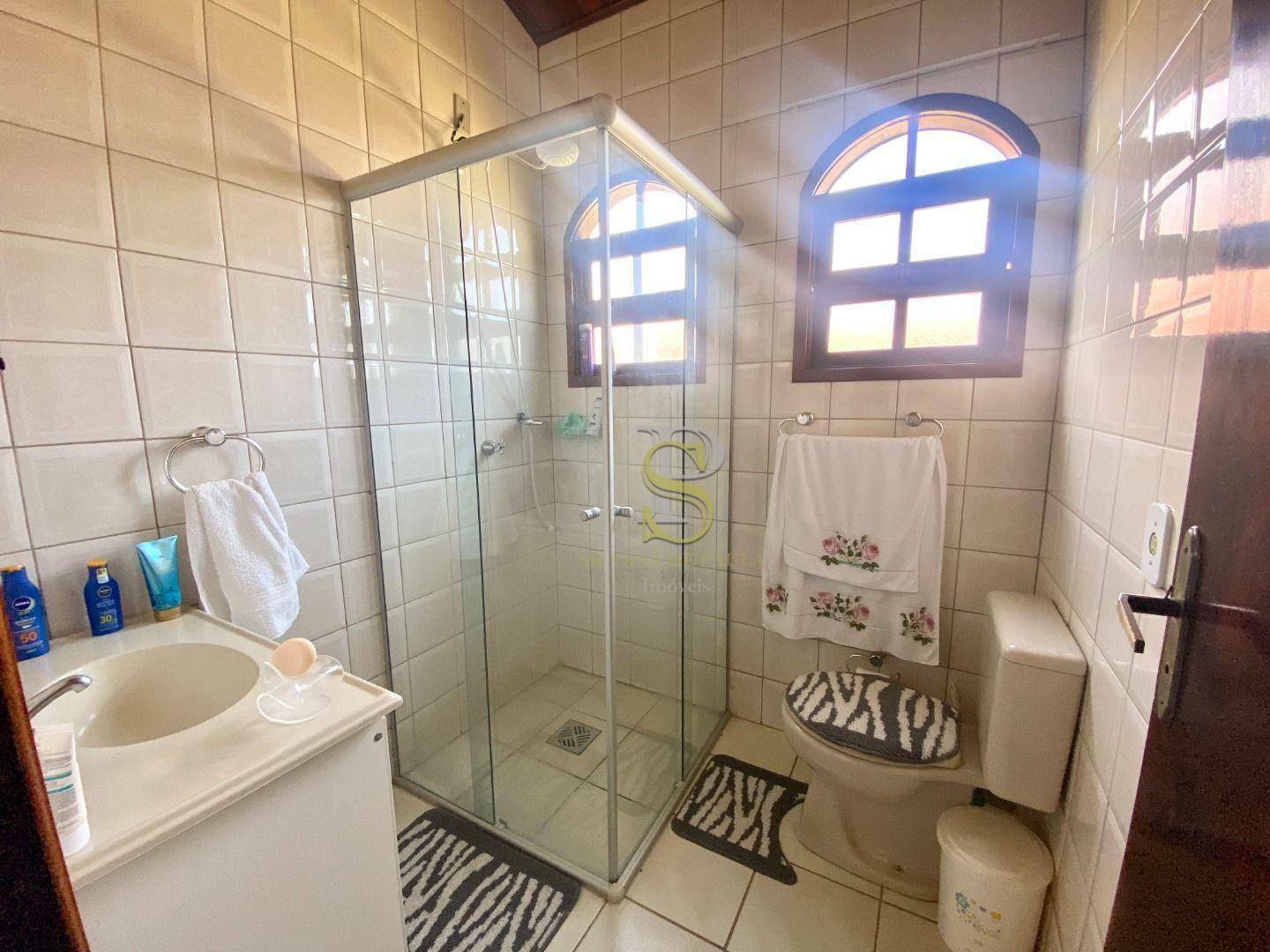 Chácara à venda com 3 quartos, 250m² - Foto 11