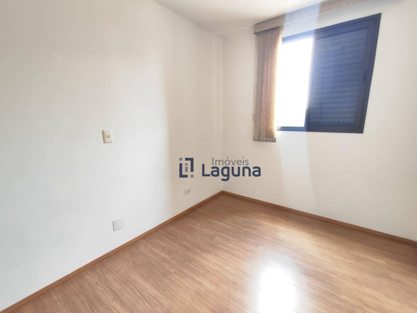 Apartamento para alugar com 3 quartos, 101m² - Foto 24