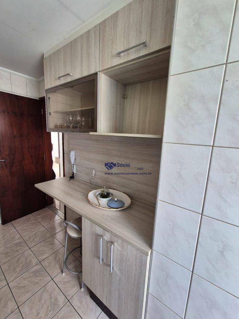 Apartamento para alugar com 2 quartos, 55m² - Foto 7