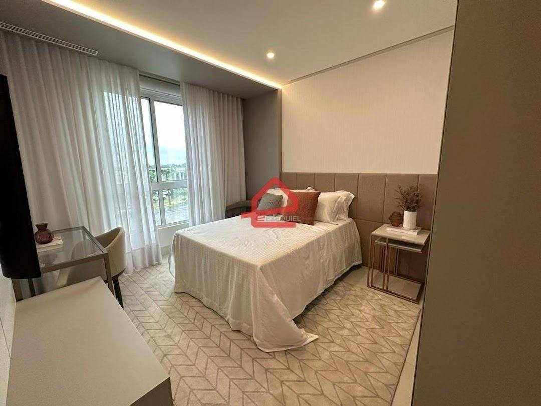 Apartamento à venda com 3 quartos, 370m² - Foto 18