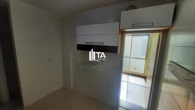 Apartamento à venda com 2 quartos, 70m² - Foto 6