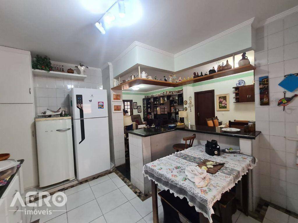 Casa de Condomínio à venda com 3 quartos, 400m² - Foto 37