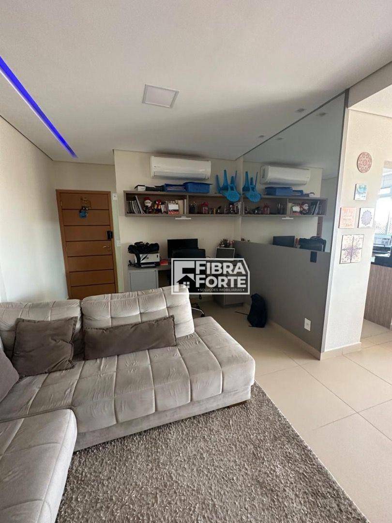 Apartamento à venda com 2 quartos, 75m² - Foto 2