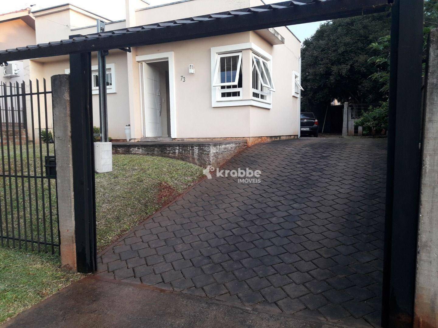 Casa à venda com 2 quartos, 70m² - Foto 2