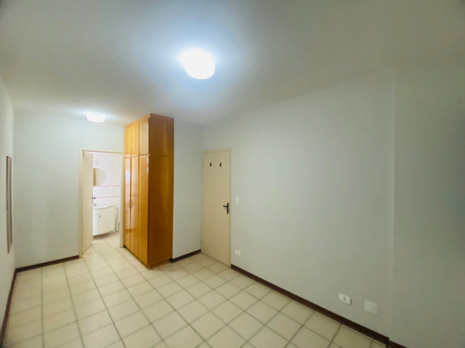 Apartamento para alugar com 2 quartos, 67m² - Foto 9