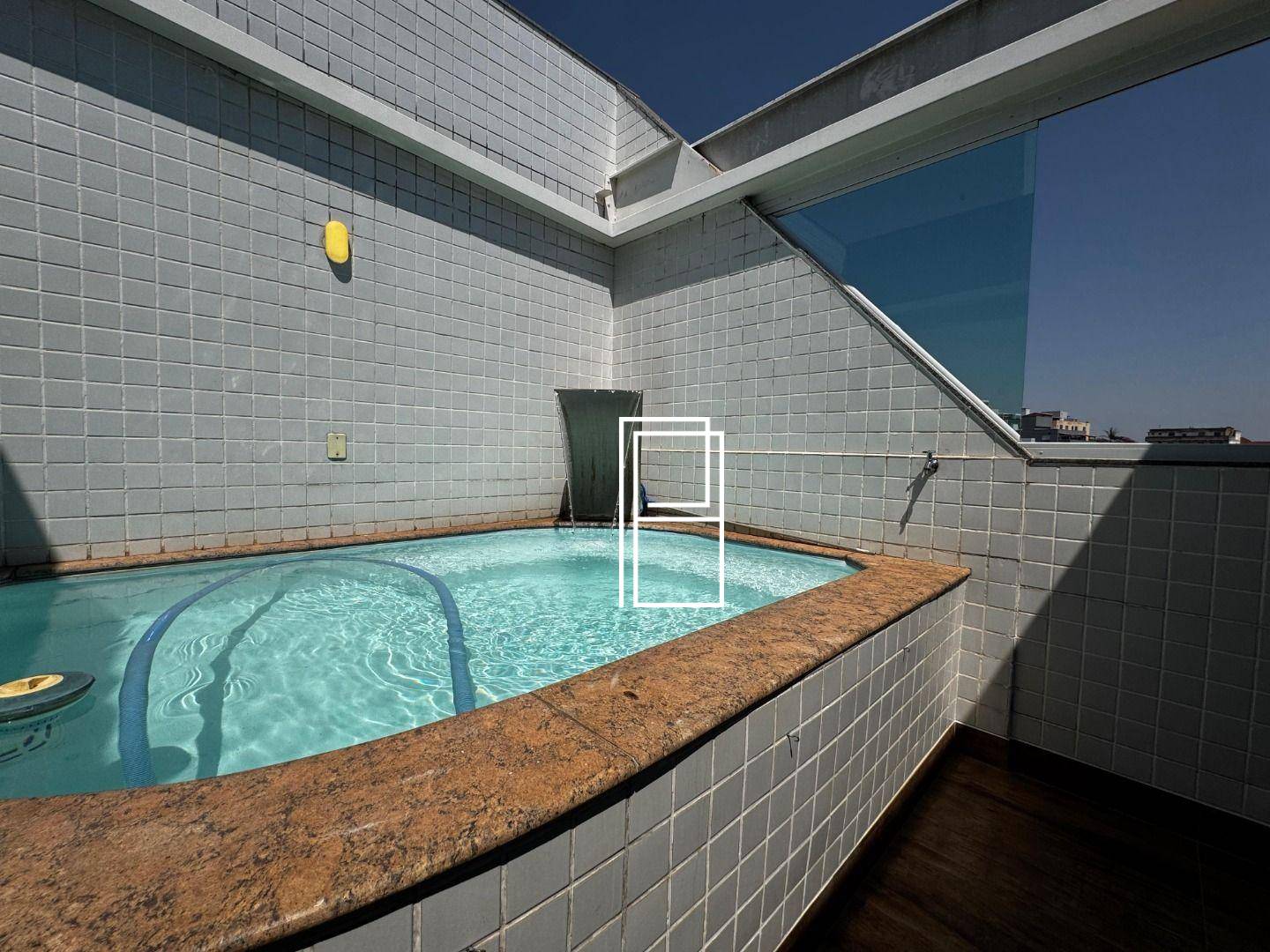 Cobertura, 4 quartos, 209 m² - Foto 2