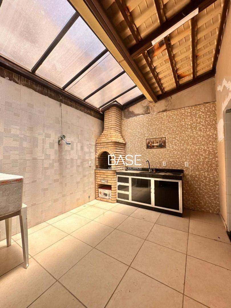 Casa, 3 quartos, 74 m² - Foto 2