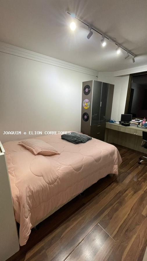 Apartamento à venda com 4 quartos, 332m² - Foto 16