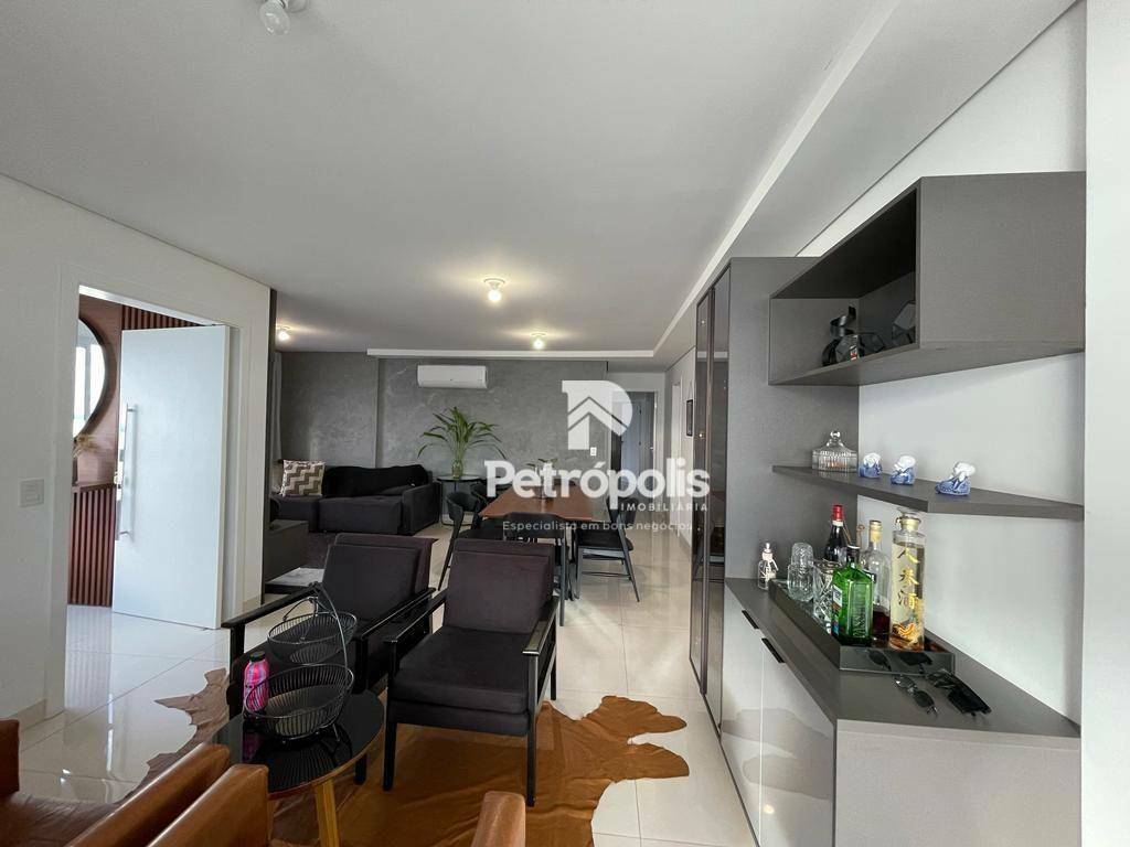 Apartamento à venda com 3 quartos, 163m² - Foto 35