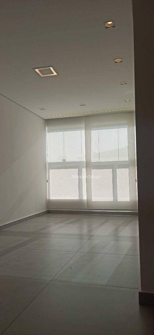 Apartamento à venda com 2 quartos, 61m² - Foto 3