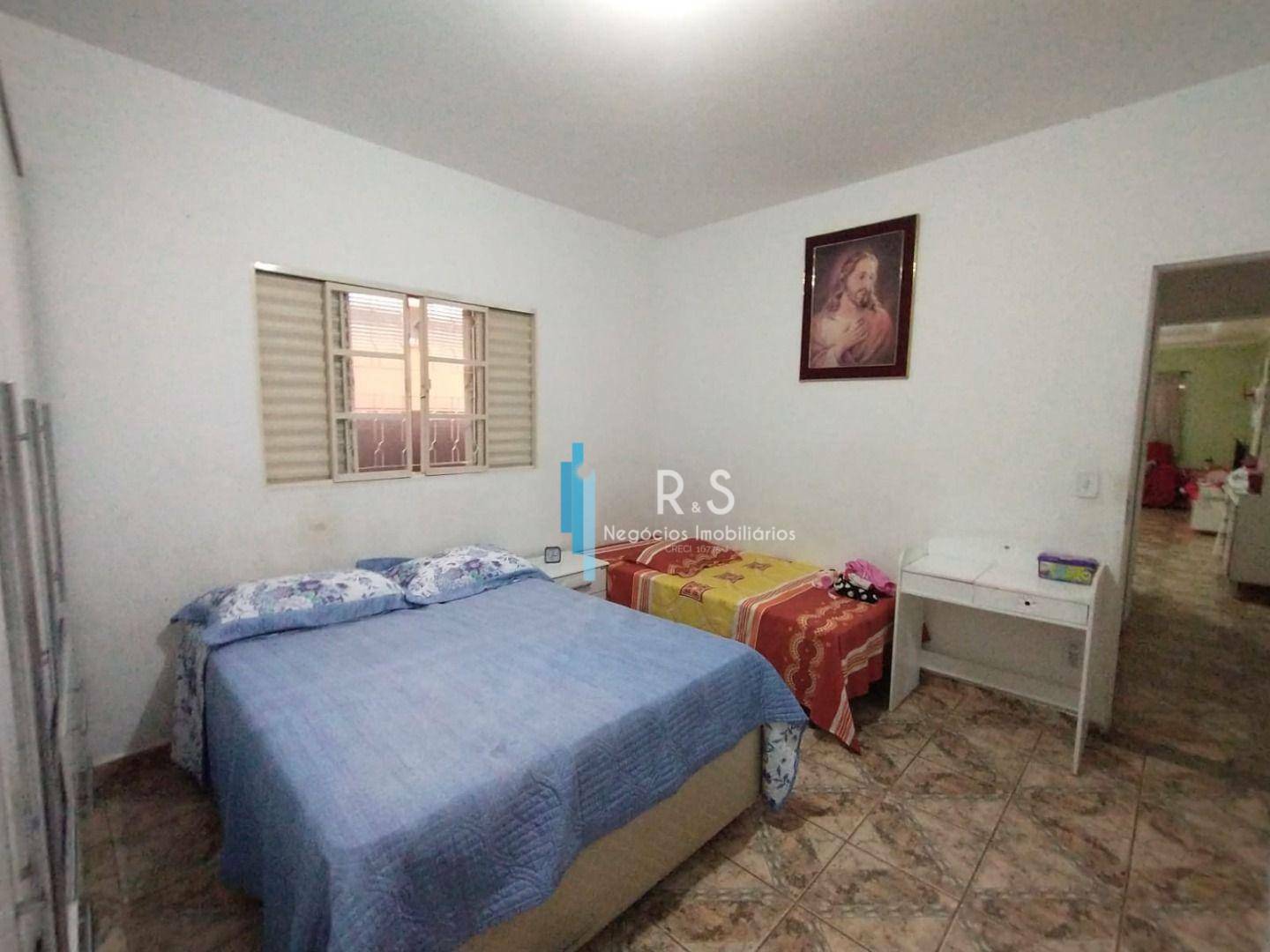 Casa à venda com 4 quartos, 187m² - Foto 14