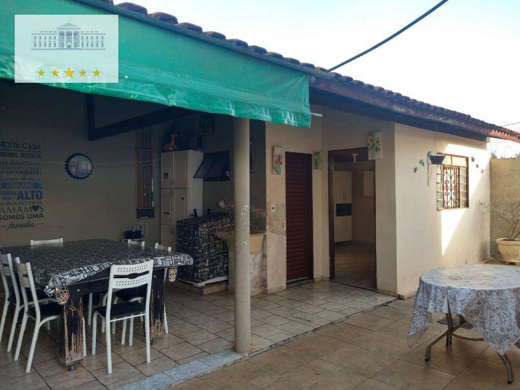 Casa à venda com 4 quartos, 142m² - Foto 6