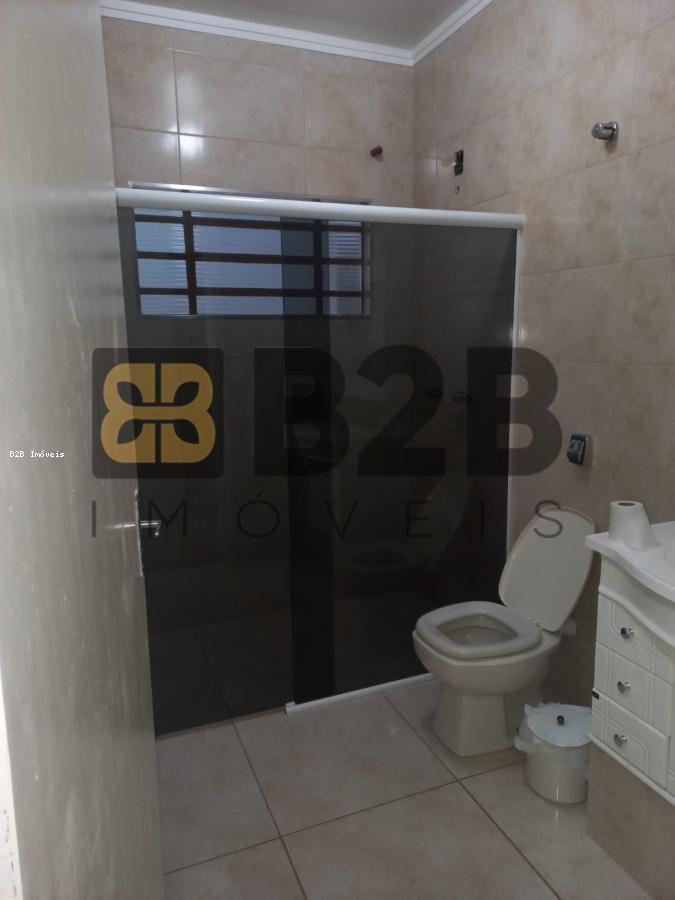 Casa à venda com 3 quartos, 190m² - Foto 11