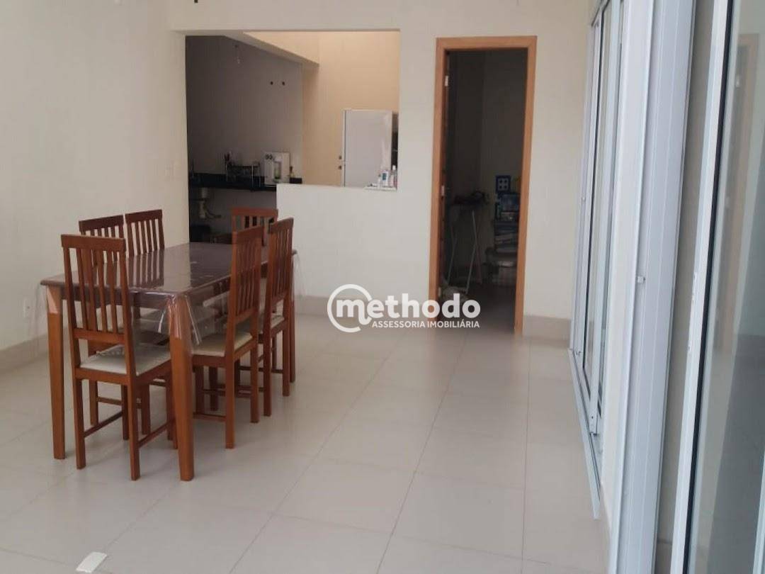 Casa de Condomínio à venda com 4 quartos, 260m² - Foto 5