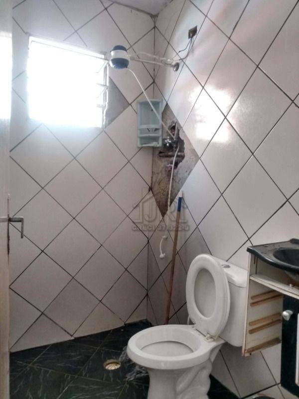 Casa à venda com 4 quartos, 330m² - Foto 14