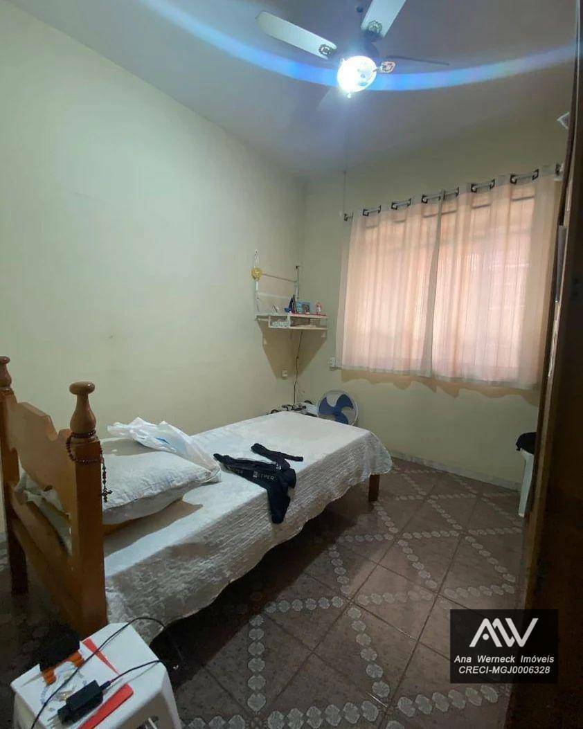 Casa à venda com 3 quartos, 280m² - Foto 8