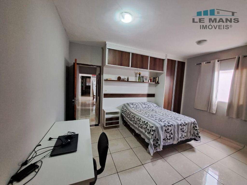 Casa à venda com 2 quartos, 120m² - Foto 16