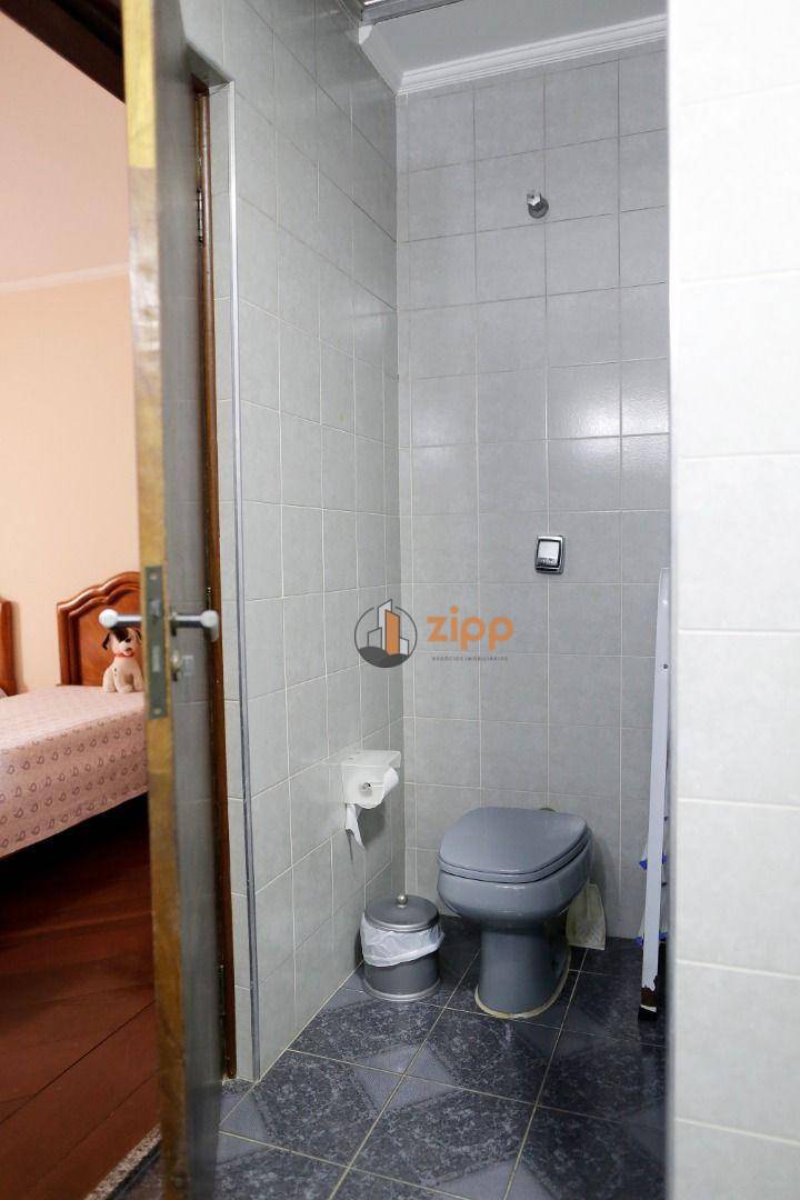 Sobrado à venda com 3 quartos, 180m² - Foto 33