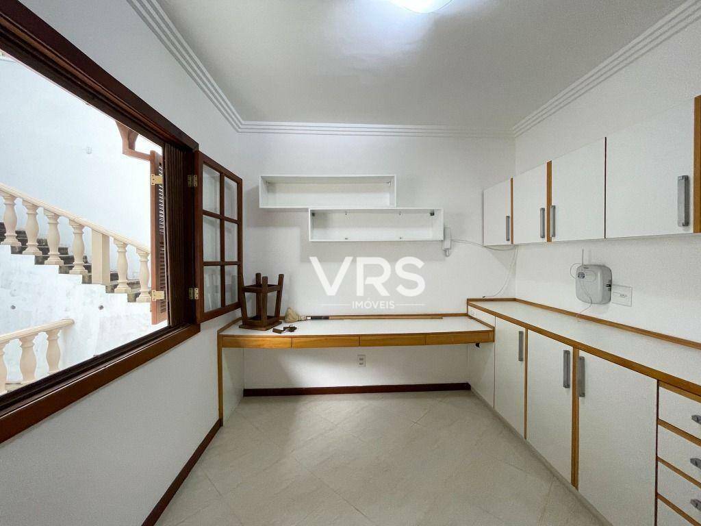 Casa à venda com 4 quartos, 195m² - Foto 33