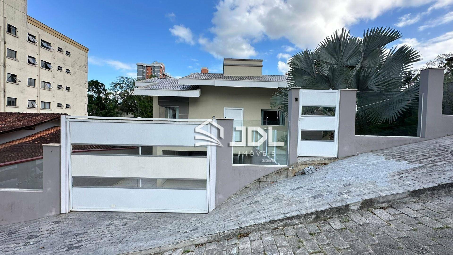 Casa à venda com 3 quartos, 296m² - Foto 33