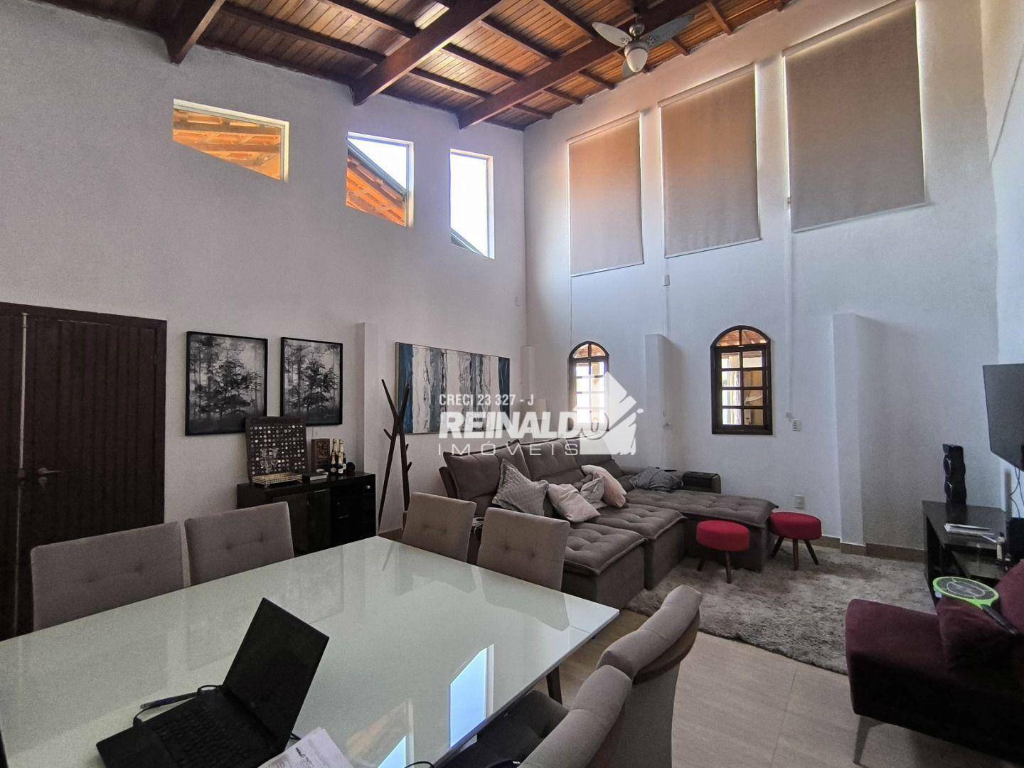 Casa à venda com 3 quartos, 216m² - Foto 15