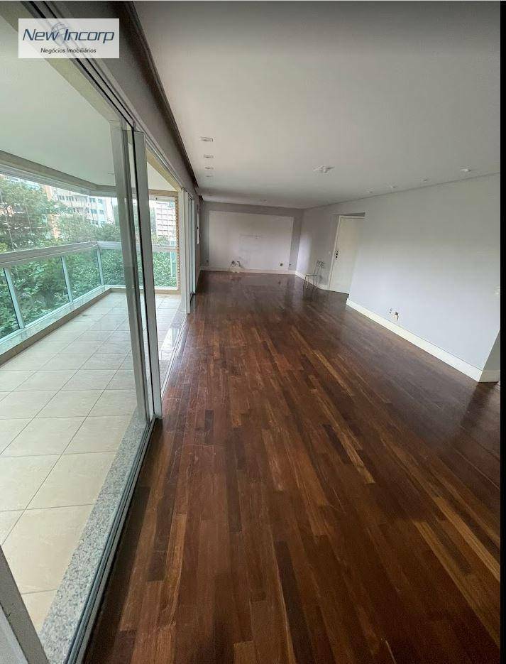 Apartamento à venda com 3 quartos, 169m² - Foto 6