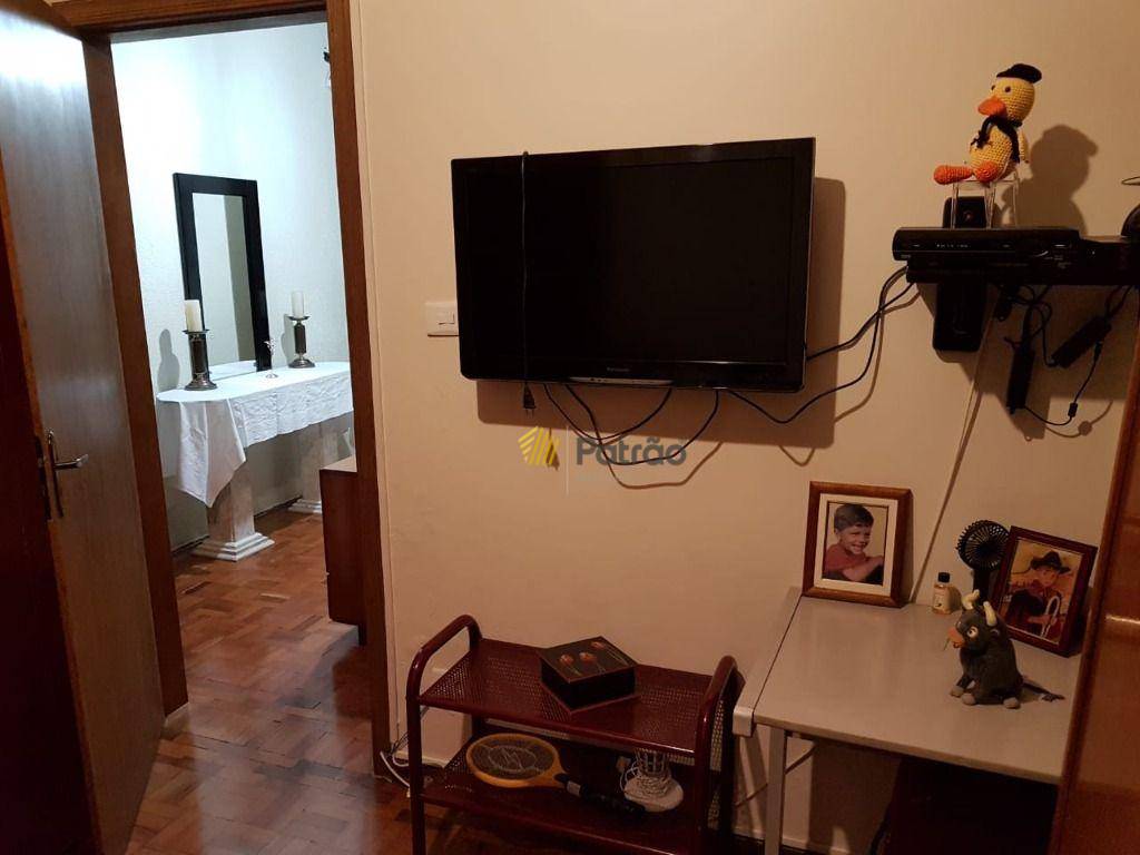 Casa à venda e aluguel com 3 quartos, 269m² - Foto 42