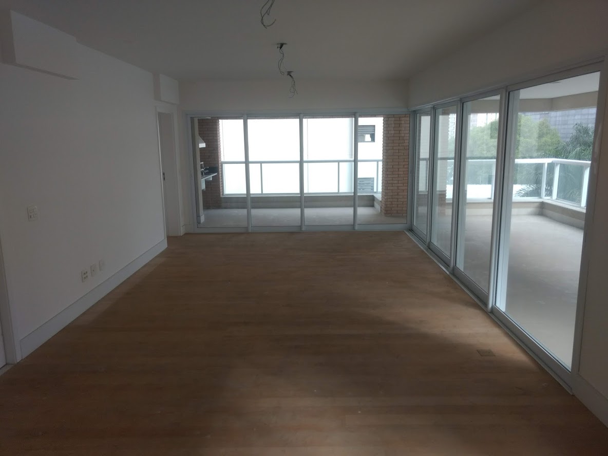 Apartamento à venda com 3 quartos, 205m² - Foto 9