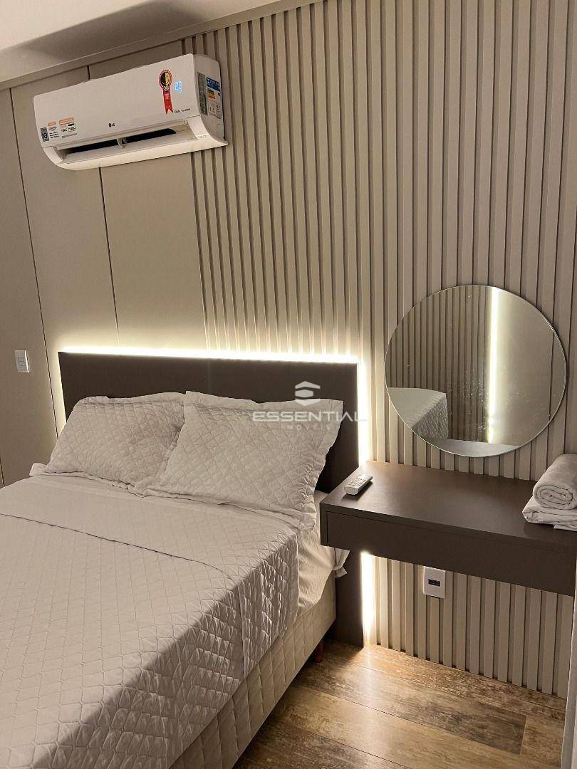 Apartamento à venda com 3 quartos, 127m² - Foto 3