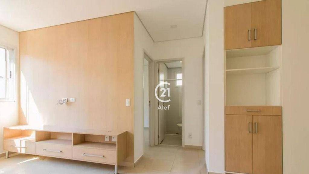 Apartamento à venda e aluguel com 2 quartos, 45m² - Foto 2