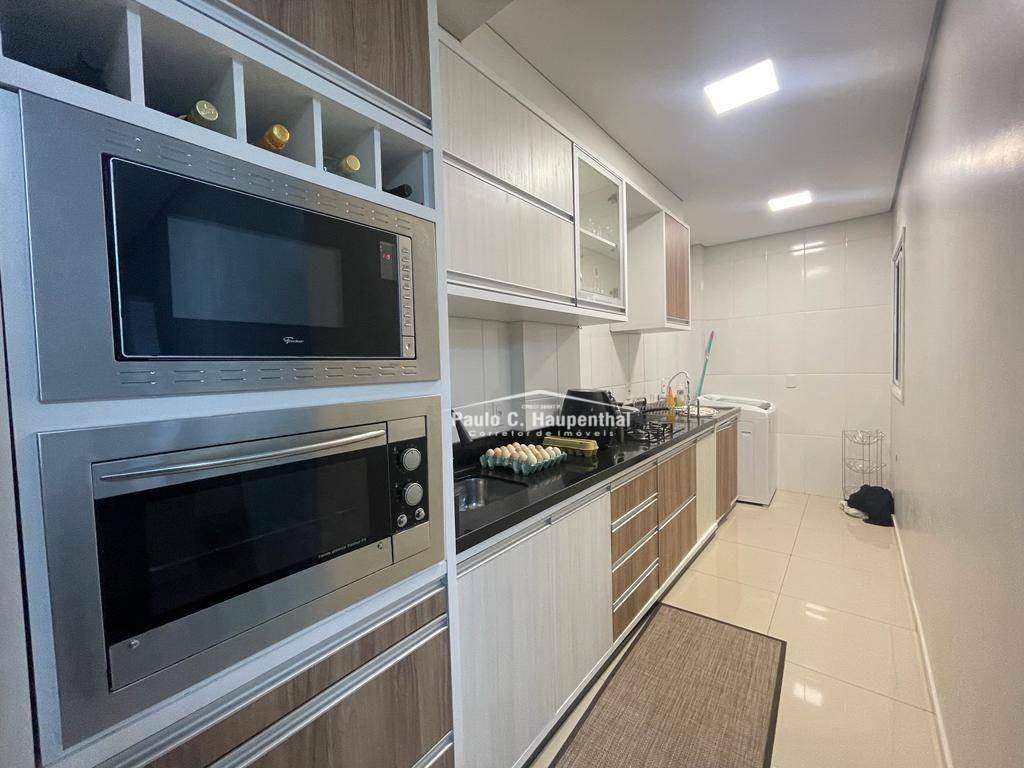 Apartamento à venda com 2 quartos, 80m² - Foto 1